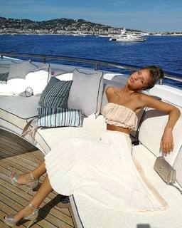 Neta Alchimister feet photo thumbnail