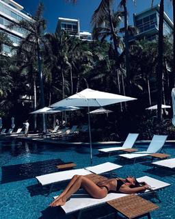 Neta Alchimister feet photo thumbnail
