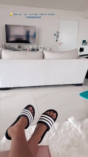Neta Alchimister feet photo thumbnail