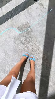 Neta Alchimister feet photo thumbnail