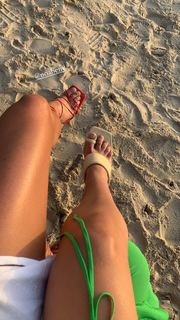 Neta Alchimister feet photo thumbnail