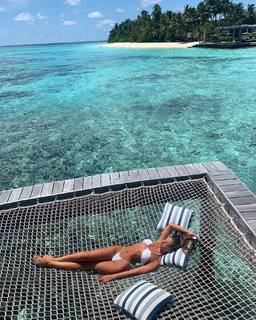 Neta Alchimister feet photo thumbnail