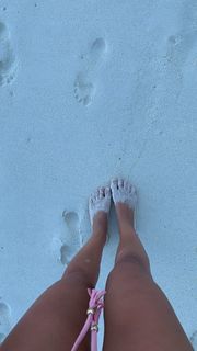 Neta Alchimister feet photo thumbnail