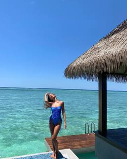 Neta Alchimister feet photo thumbnail