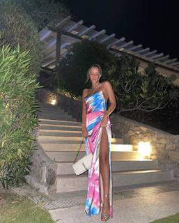 Neta Alchimister feet photo thumbnail