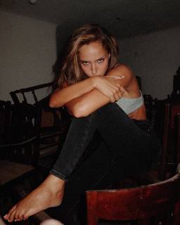 Neta Alchimister feet photo thumbnail
