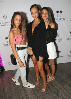 Neta Alchimister feet photo thumbnail