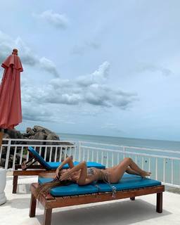 Neta Alchimister feet photo thumbnail
