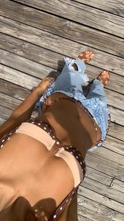 Neta Alchimister feet photo thumbnail