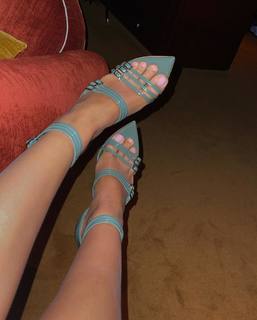 Neta Alchimister feet photo thumbnail