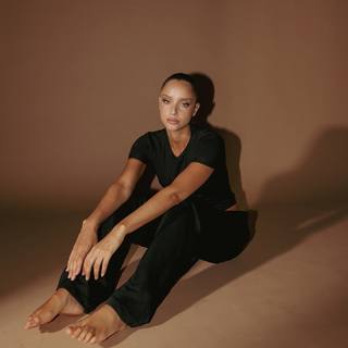 Neta Alchimister feet photo thumbnail