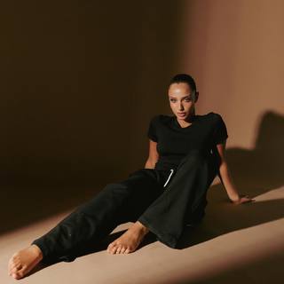Neta Alchimister feet photo thumbnail