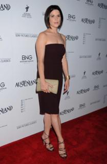 Neve Campbell feet photo thumbnail