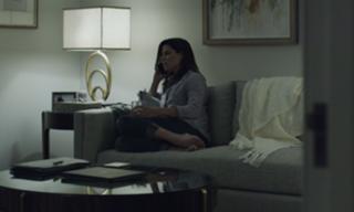 Neve Campbell feet photo thumbnail