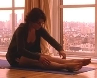 Neve Campbell feet photo thumbnail