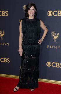 Neve Campbell feet photo thumbnail