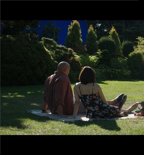 Neve Campbell feet photo thumbnail