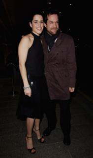 Neve Campbell feet photo thumbnail