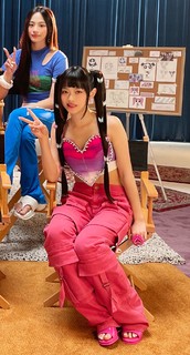 Ngoc Han Pham feet photo thumbnail