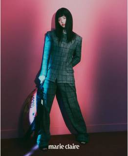 Ngoc Han Pham feet photo thumbnail