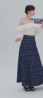 Ngoc Han Pham feet photo thumbnail