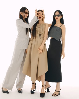 Ngoc Han Pham feet photo thumbnail