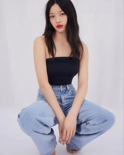 Ngoc Han Pham feet photo thumbnail