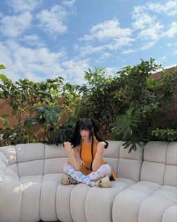 Ngoc Han Pham feet photo thumbnail