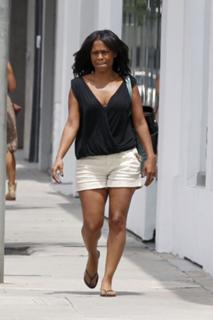 Nia Long feet photo thumbnail