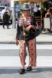 Nia Long feet photo thumbnail
