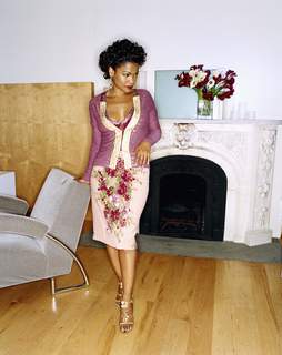 Nia Long feet photo thumbnail