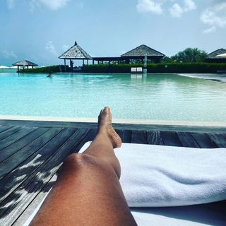 Nia Long feet photo thumbnail
