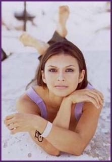 Nia Peeples feet photo thumbnail