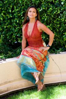 Nia Peeples feet photo thumbnail