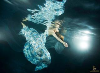 Nia Peeples feet photo thumbnail