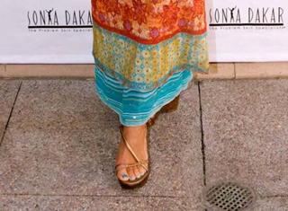 Nia Peeples feet photo thumbnail