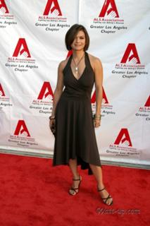 Nia Peeples feet photo thumbnail