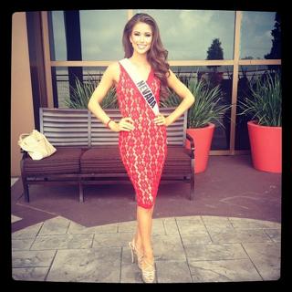 Nia Sanchez feet photo 13