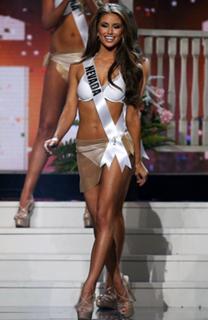 Nia Sanchez feet photo 5
