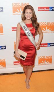 Nia Sanchez feet photo 6