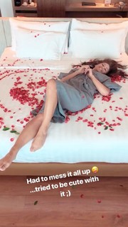 Nia Sanchez feet photo 10