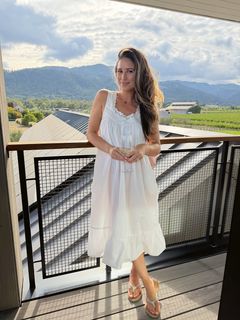 Nia Sanchez feet photo 2