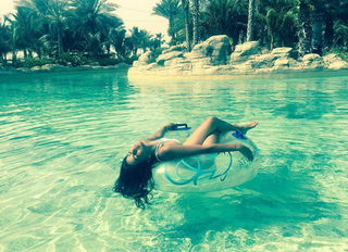 Nia Sharma feet photo thumbnail