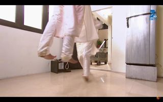 Nia Sharma feet photo thumbnail