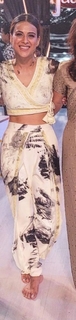Nia Sharma feet photo thumbnail