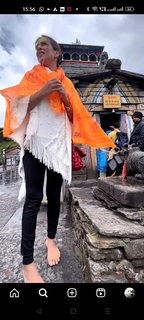 Nia Sharma feet photo thumbnail