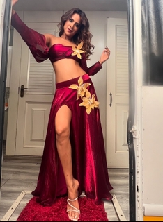 Nia Sharma feet photo thumbnail