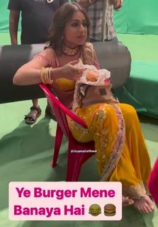 Nia Sharma feet photo thumbnail