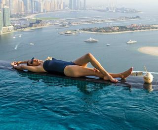 Nia Sharma feet photo thumbnail