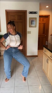 Nia Sioux feet photo 2
